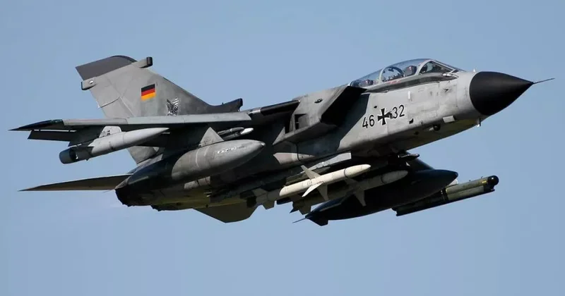 Германия направит Tornado в Италию