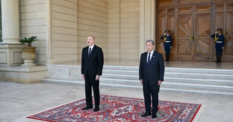 Prezident Hun Manetini qarşıladı FOTO YENİLƏNİB
