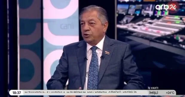 Cavanşir Feyziyev: Məktəbli forması uşaqlar arasında sosial fərqlərin azalmasına kömək edir