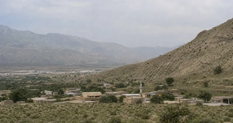Pakistan Əfqanıstan sərhədində 12 nəfərin öldüyünü bildirir