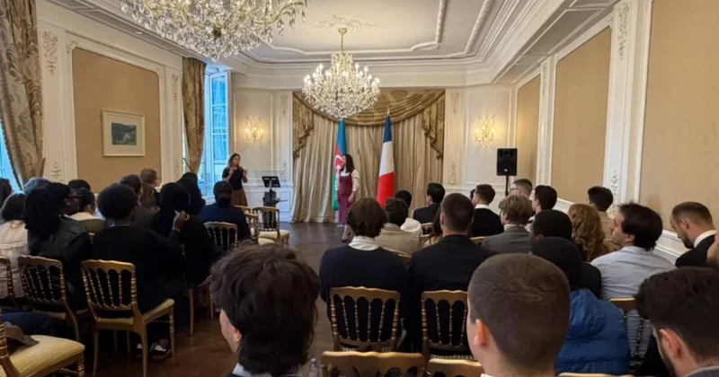 Лейла Абдуллаева провела встречу с французскими студентами ФОТО