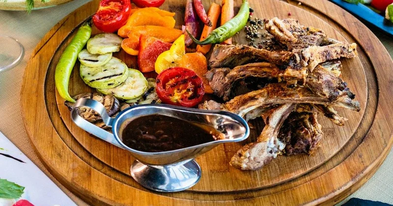 Yeməyin dadı yox, təqdimatı əsas imiş