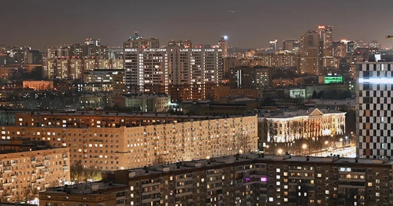 Москва отбивается от дронов: аэропорты приостановили работу