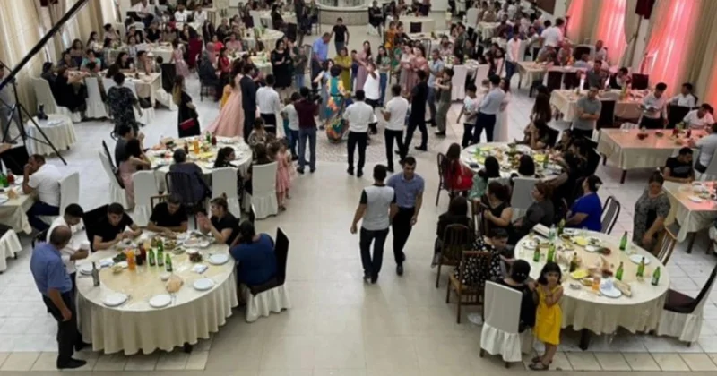 Biləsuvarda TOYDA bıçaqlanma