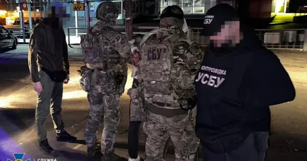 В Ровно задержали подозреваемого в подготовке теракта против украинских военных