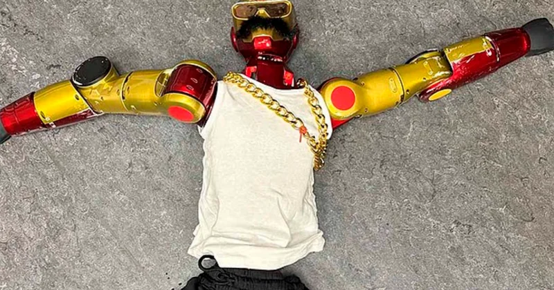 Almaniyada robot 16 yaşlı qıza toxundu Saxlanılanlar var