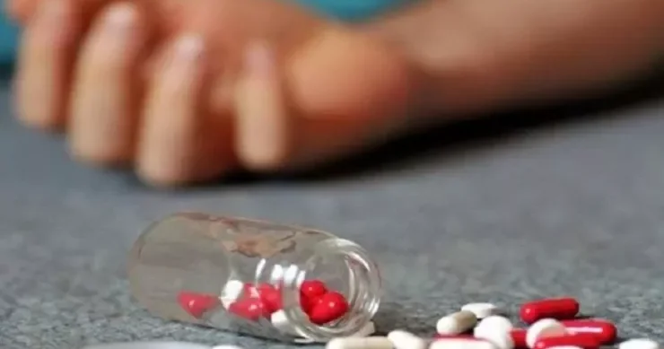 Bakıda psixotrop maddə içən şagird məktəbdə intihara cəhd etdi