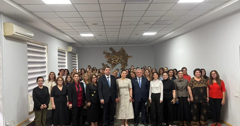 1 Nömrəli Bakı Tibb Kollecində müşavirə keçirilib FOTOLAR