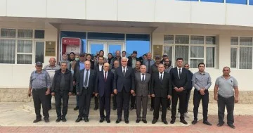 Milli Məclisin deputatı Vüqar Rəhimzadə seçicilərlə görüşüb