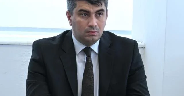 Elnur Mustafayev: “Dünyəvi təhsil dini etiqadın inkarı demək deyil”