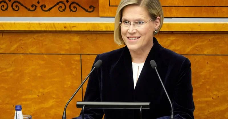 Sabiq kansler prezident oldu