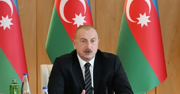 Президент: Азербайджан вносит вклад в развитие транспортной связности между Азией и Европой