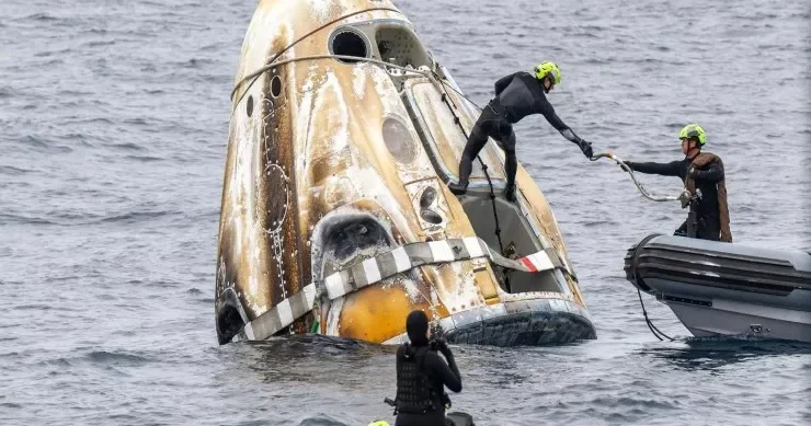 Astronavtlar kosmosda 100 milyon mildən çox yol qət edərək Yerə qayıtdılar