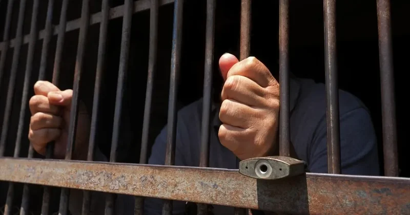 Из РФ и Казахстана экстрадирован глава ОПГ, занимавшейся сбытом наркотиков