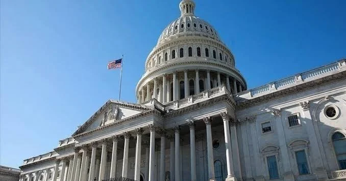 В Сенате США потребовали отменить сделку по поставкам российского дизеля