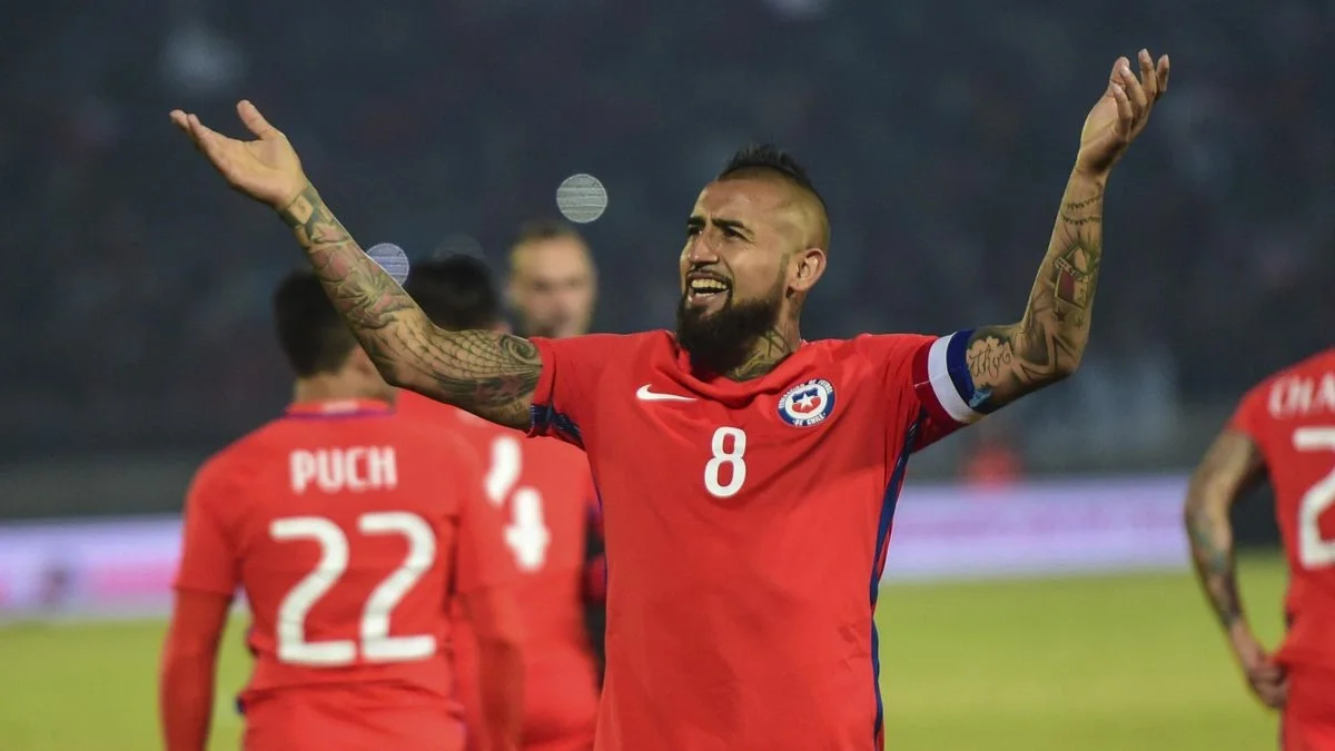 Arturo Vidal 37 yaşında yenidən milliyə dəvət olundu