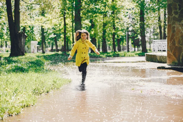 Fizik yağışda qaçmağı məsləhət görür: Bunun səbəbi nədir?