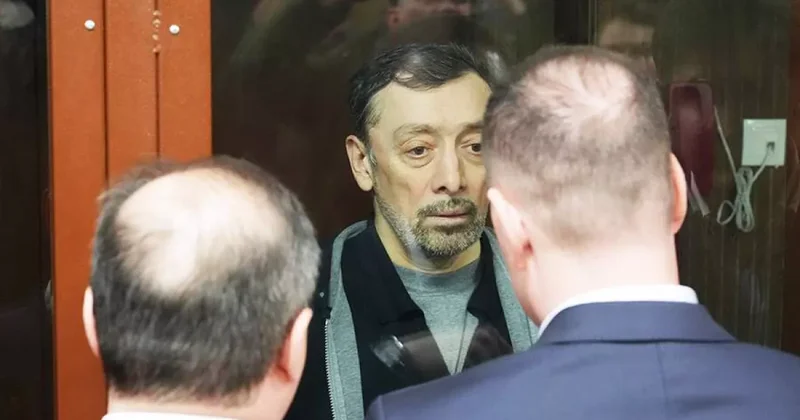 Московский суд оставил миллиардера Сулейманова под стражей