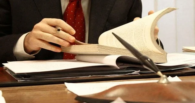 ödənişsiz vəkil təyin olunur SİYAHI KONKRET