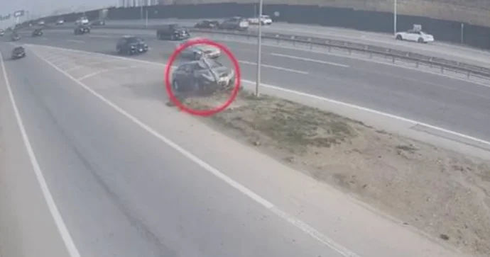 Dönmə işığının yandırılması sürücüyə üstünlük vermir NİİM VİDEO