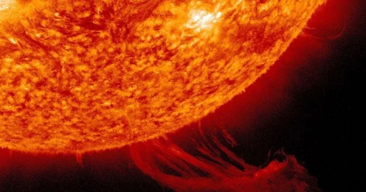 Güclü geomaqnit qasırğası ilə bağlı xəbərdarlıq