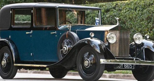 1935 ci il istehsalı olan Rolls Royce avtomobili hərraca çıxarılıb…
