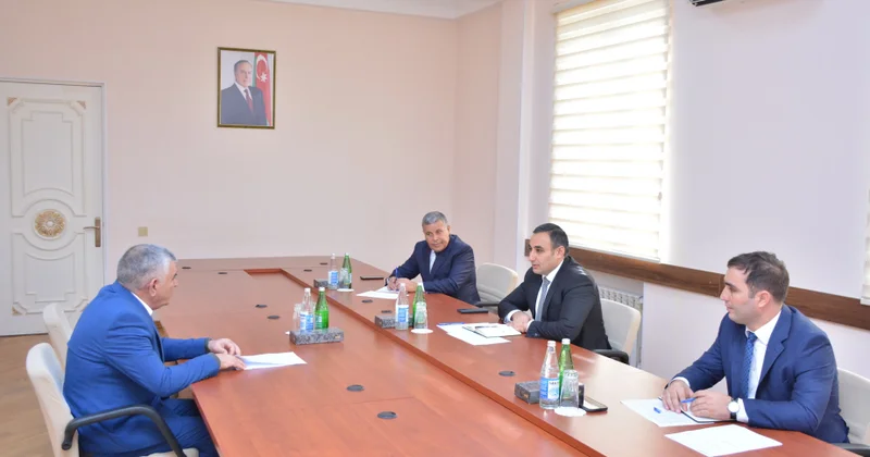 Kənd təsərrüfatı nazirinin müavini Şamaxıda vətəndaşlarla görüşüb, təsərrüfatlara baş çəkib