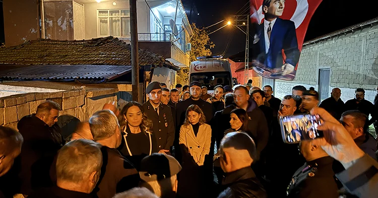 Onlar artıq şəhid ailəsidirlər 20 evdən şanlı bayraq asıldı