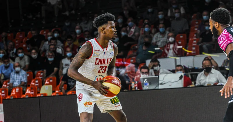 “Sabah” “Şalon”la oyun ərəfəsində ABŞ li müdafiəçi ilə gücləndi EKSKLÜZİV