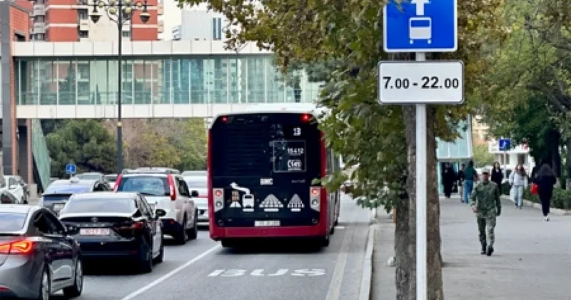 Bu yolda xüsusi hərəkət zolağı yaradılıb