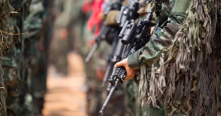 В приграничной деревне Камбоджи тайские солдаты ранили пять человек