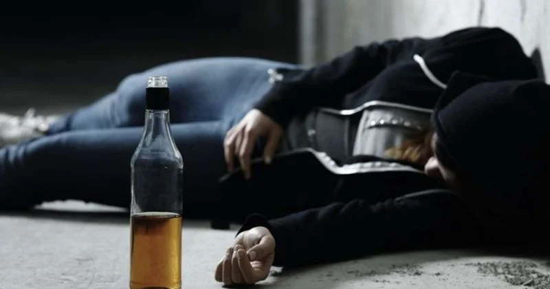 Spirtli içkidən zəhərlənib öldü Xırdalanda evdən meyit tapıldı