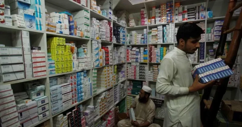 Власти Афганистана запретили импорт лекарств из Пакистана
