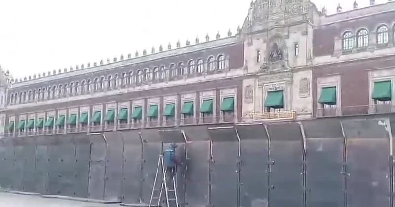В Мексике усилили охрану президентского дворца ВИДЕО