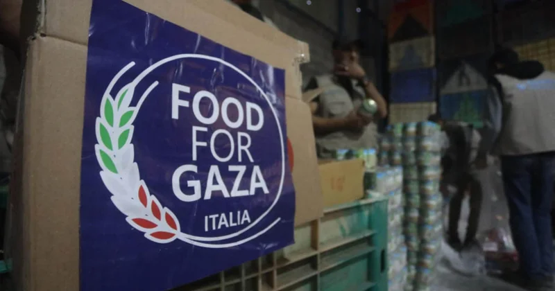 İtaliya Qəzzaya humanitar yardım göndərib