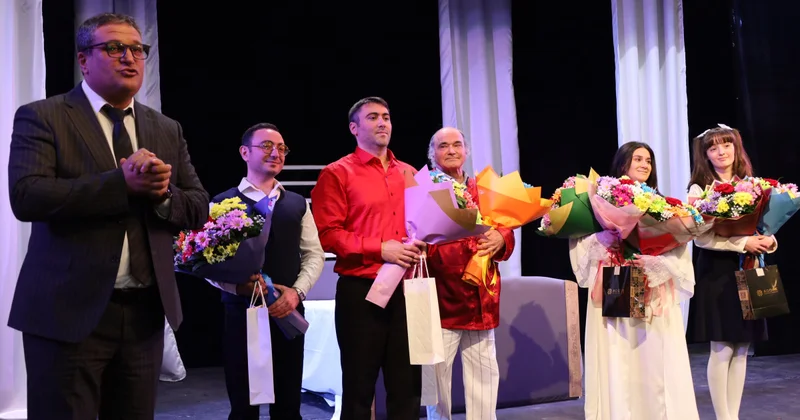 Bir, iki bizimki! Qazax Dövlət Dram Teatrının səhnəsində