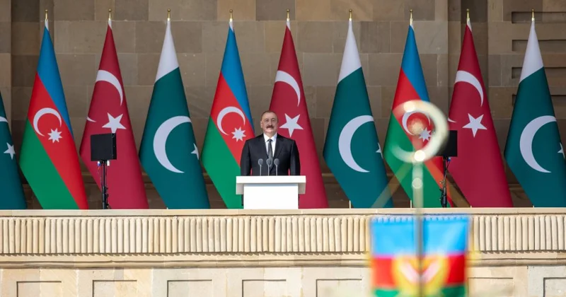 Zəfər paradı Azərbaycanın hərbi gücünün növbəti nümayişi oldu