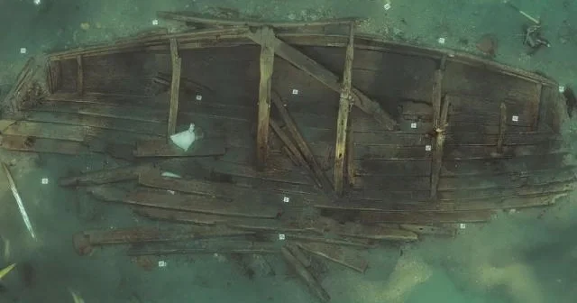 Cənubi Koreyada 600 illik ticarət gəmisi tapılıb