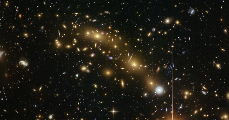 В космосе найдена сверхгорячая фабрика, рождающая звезды с огромной скоростью