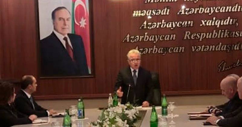 Elxan İbrahimov kollektivə təqdim olundu