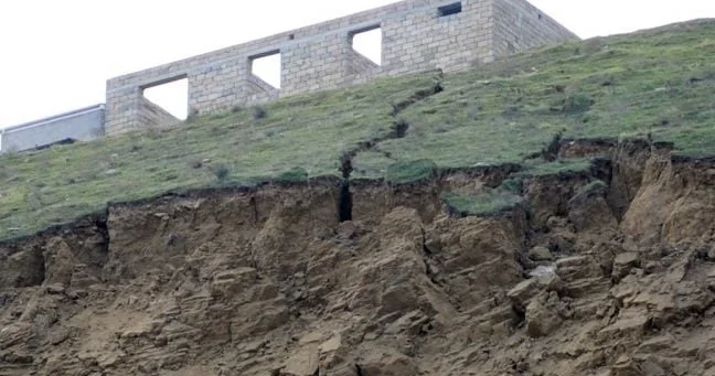 Sürüşmə bu səbəbdən baş verib Açıqlama