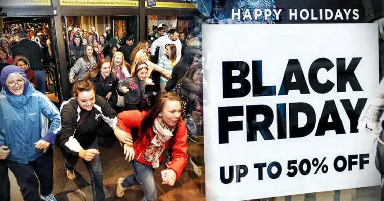 ABŞ də “Qara cümə” endirimləri bu səbəbdən AZALIR