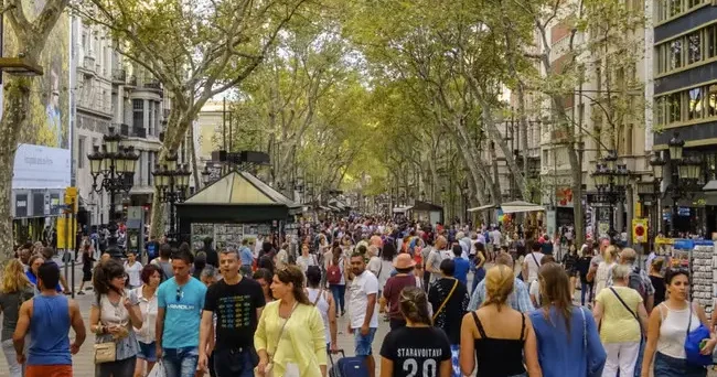 Barselonada immiqrantların sayı rekord həddə çatıb