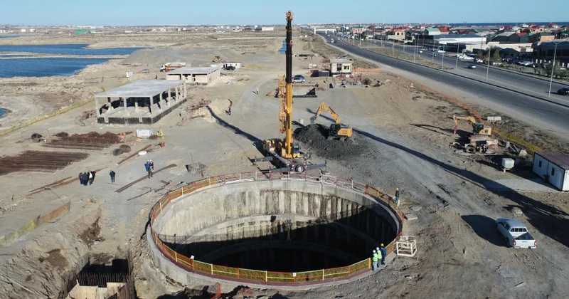 Строится Зых Говсанский канализационный коллектор ФОТО: Видеорепортаж