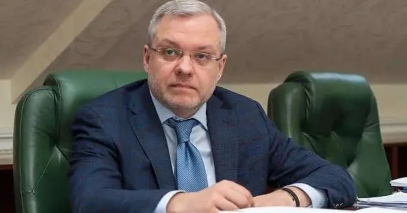 100 milyonluq rüşvət qalmaqalı Nazir vəzifədən azad edildi