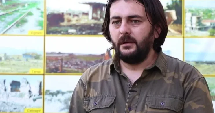 Qəzaya uğrayan təyyarədəki hərbçilər niyə paraşütdən istifadə etməyiblər? Hərbi ekspertdən AÇIQLAMA