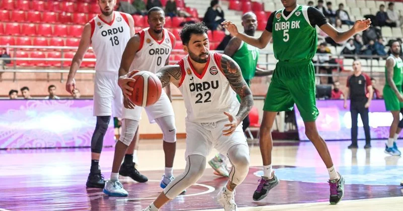 Азербайджанский форвард перенес операцию