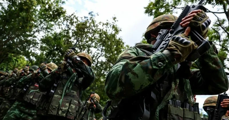 Tailand ordusu mülki əhaliyə atəş açdı Xəsarət alanlar var