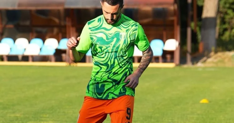 Asiya klubu azərbaycanlı futbolçularla yollarını ayırdı