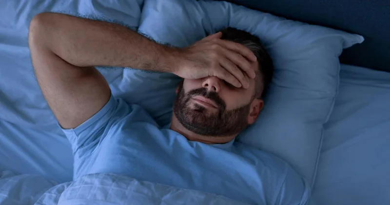 Yatmaqda çətinlik çəkirsinizsə, diyetoloqlar bu 9 qidanı məsləhət görür